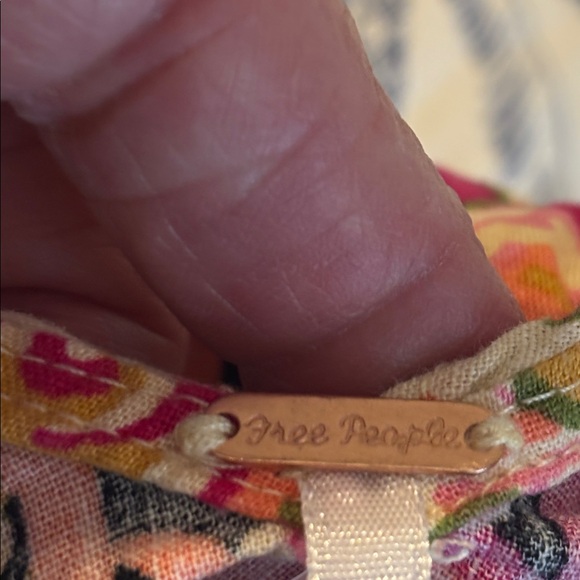 Free People / Floral Sleeveless top - Picture 11 of 13